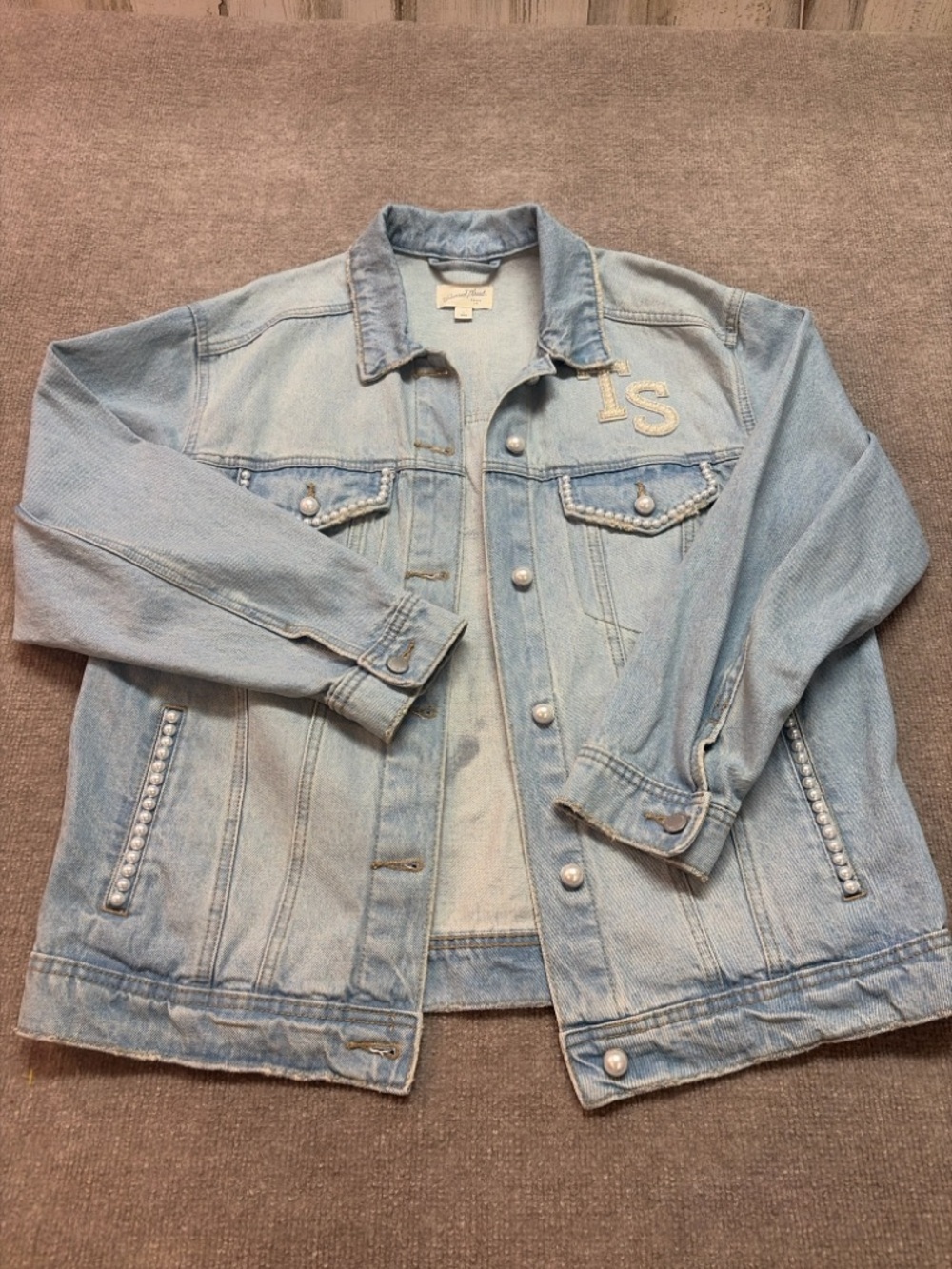 Taylor Swift Inspired Denim Jacket Pearl Studded “Swift 13” Light Wash Size L - Picture 2 of 7